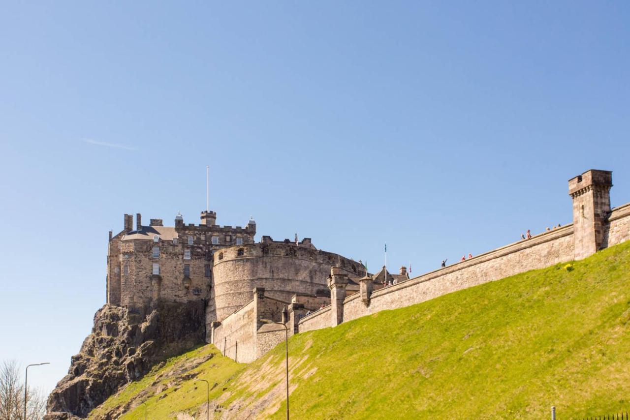 Altido Retro Castle Retreat 2Bed Apartman Edinburgh Kültér fotó